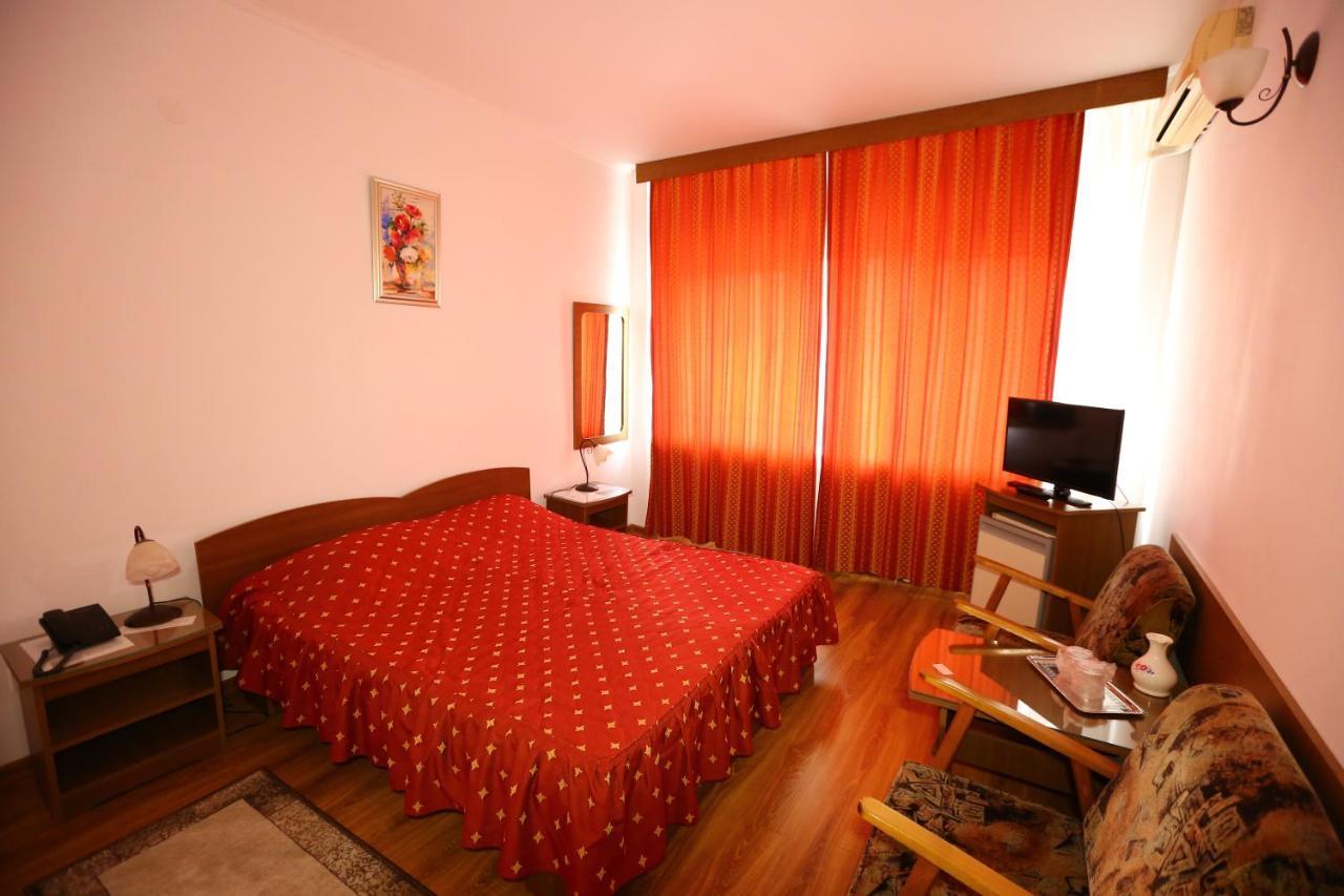 Hotel Moldova Bîrlad Екстериор снимка
