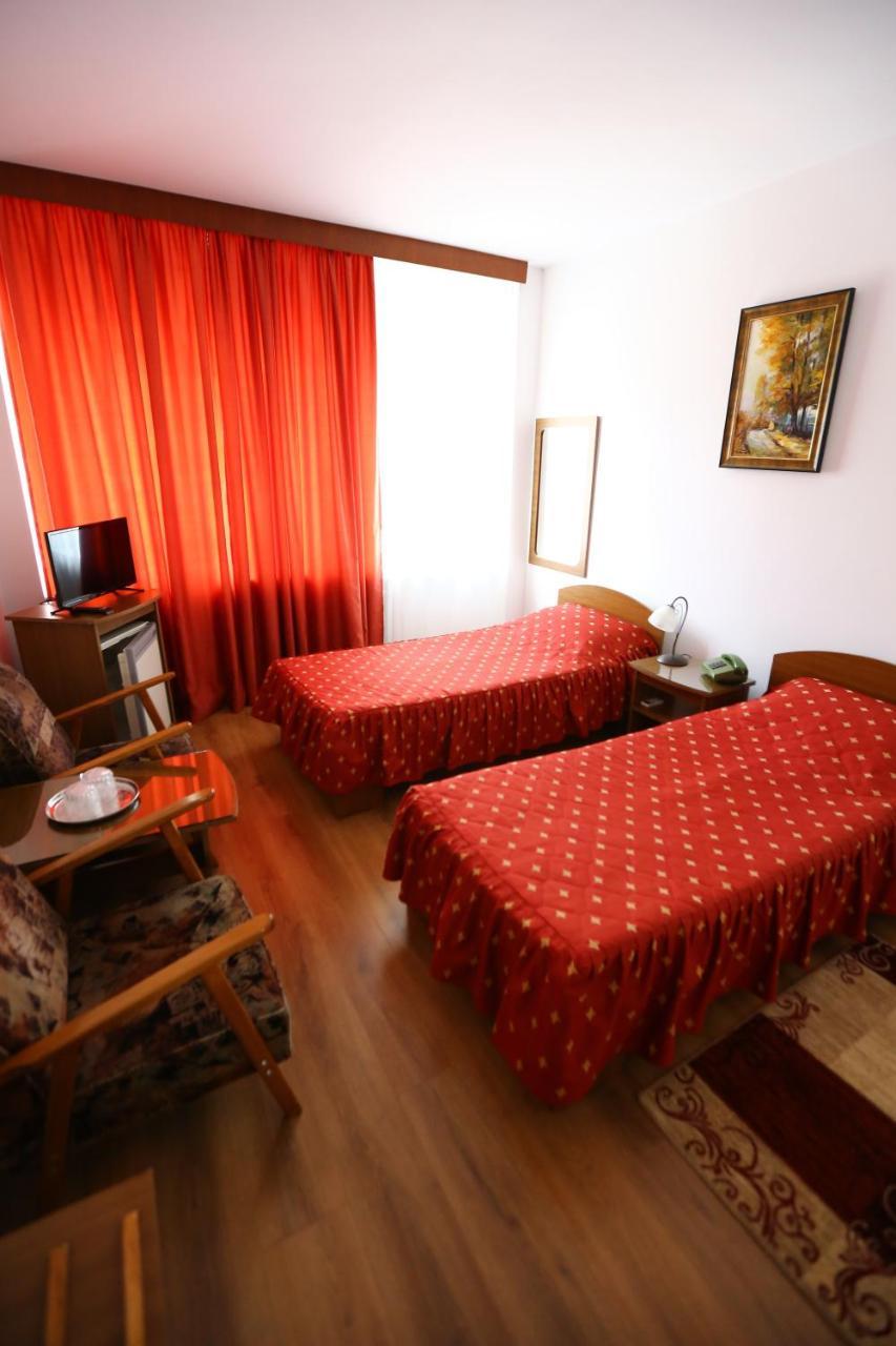 Hotel Moldova Bîrlad Екстериор снимка